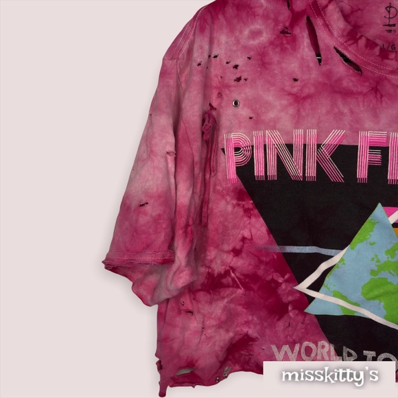 Crossed/Distressed Pink Floyd T-shirt - Picture 2 of 3